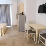 Adrian 4*