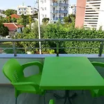 Adrian 4* كساميل