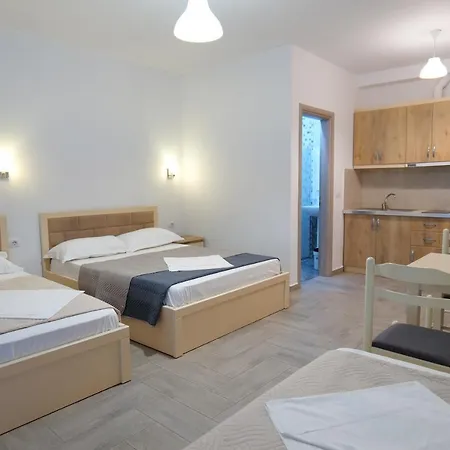 Adrian Guest house Ksamil