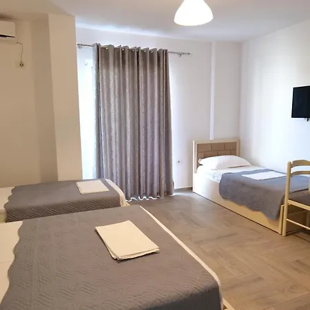 Adrian Maison d'hôtes Ksamil