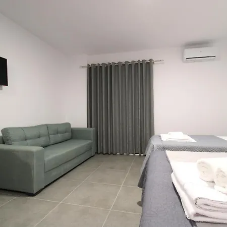 بيت ضيافة Adrian