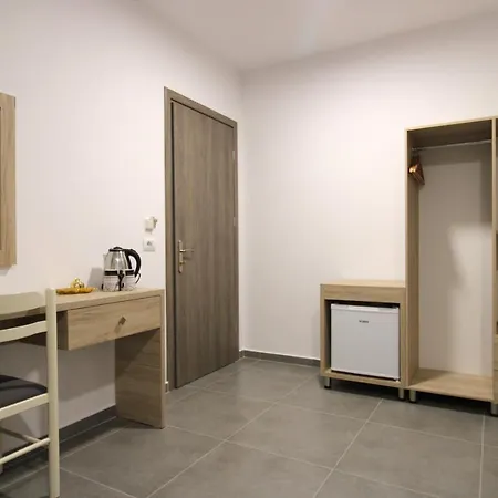 Adrian Guest house Ksamil