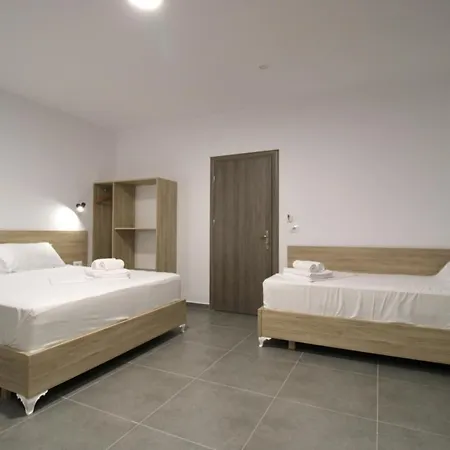 Guest house Adrian Ksamil
