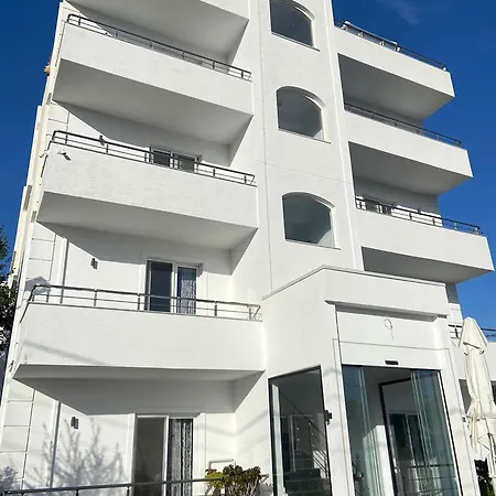 Adrian Maison d'hôtes Ksamil