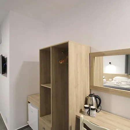 Adrian Maison d'hôtes Ksamil