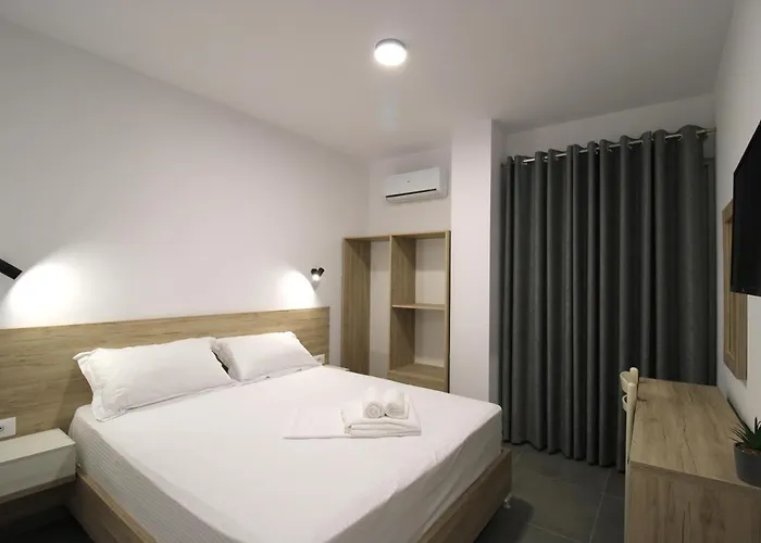 Gasthuis Adrian Ksamil